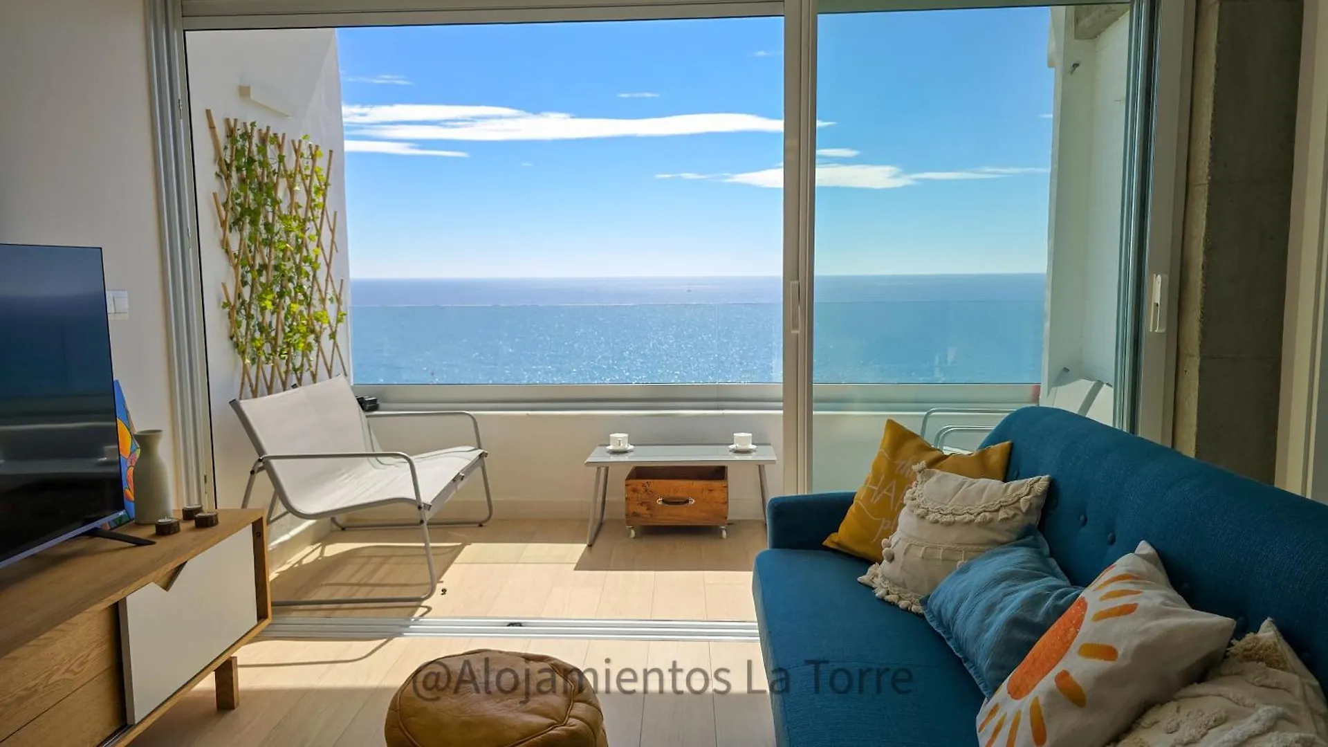 Apartment Antillas Balcony Sea View - Alojamientos La Torre Torre Del Mar Spain